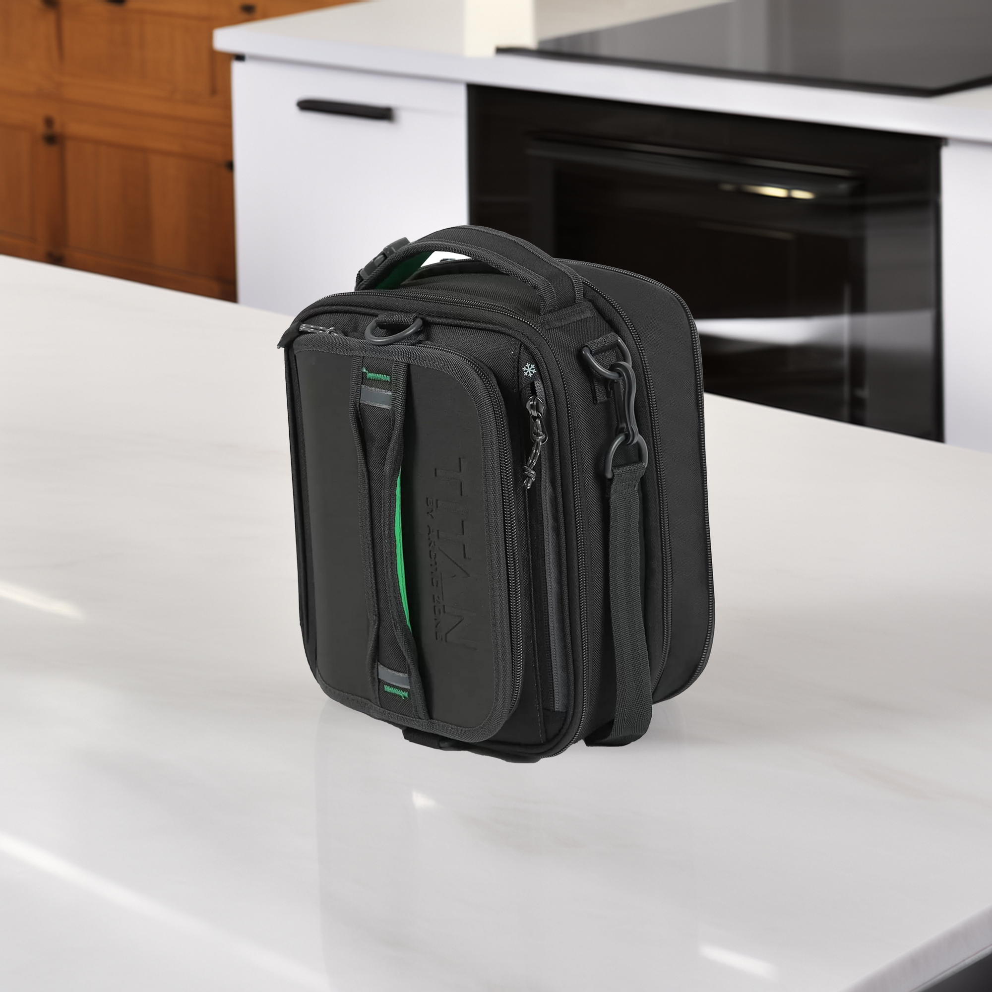 Artic Zone - Titan Deep Freeze Lunch Pack